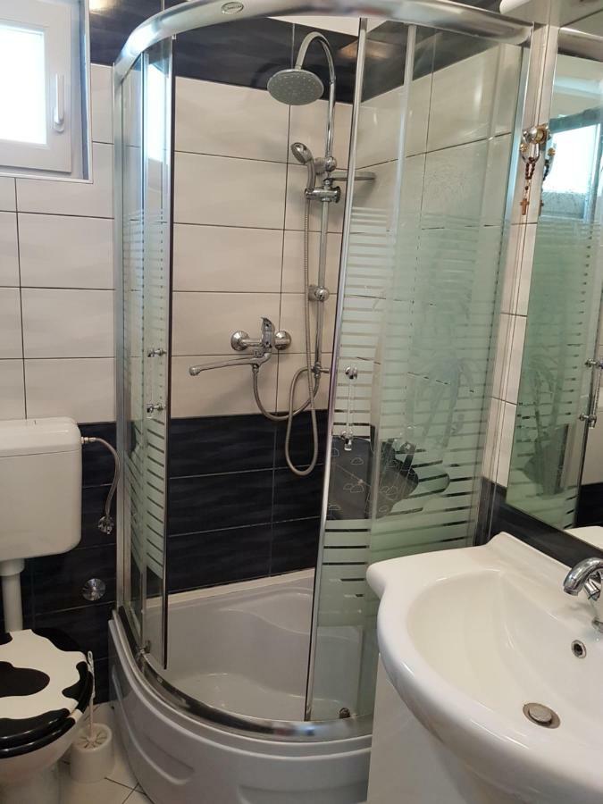 Apartment Mimosa Vir Eksteriør bilde